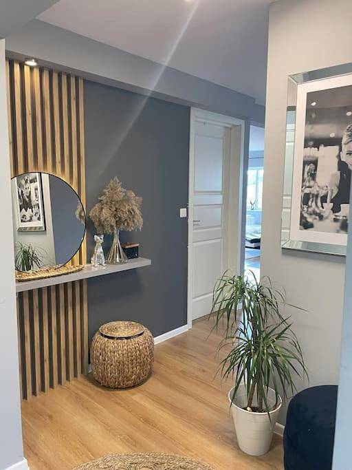 Ferienwohnung für 8 Personen, mit Garten und Ausblick in Arendal