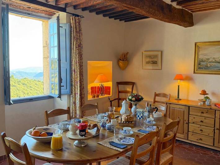 Location de vacances pour 6 personnes, avec vue et piscine à Mons (Var) - 2