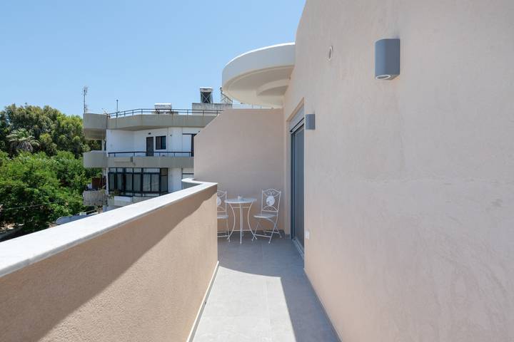 Ferienwohnung für 4 Personen, mit Balkon in Rhodos Stadt - 2