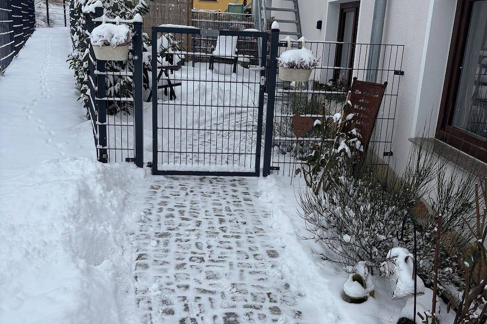 Ganze Wohnung, Gemütliche Ferienwohnung mit Garten-auf dem Land in Chursdorf, Dittersdorf