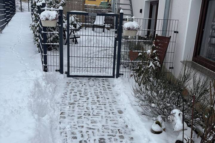Ganze Wohnung, Gemütliche Ferienwohnung mit Garten-auf dem Land in Chursdorf, Dittersdorf