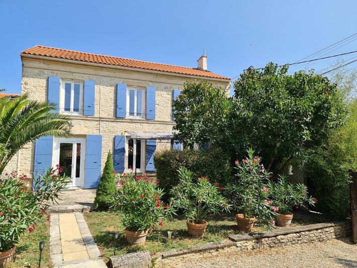 Location de vacances pour 6 personnes, avec jardin et piscine, adapté aux familles à Saint-Mard - 2