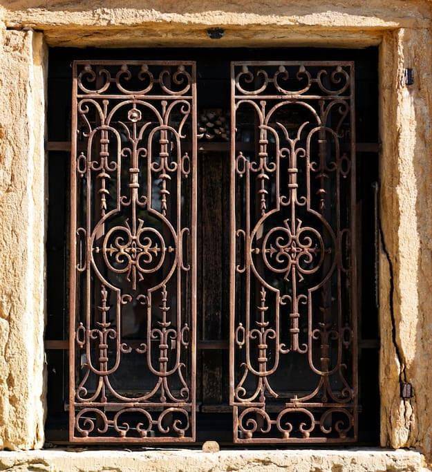 Location de vacances pour 6 personnes, avec jardin ainsi que vue et piscine à Sarcey - 4