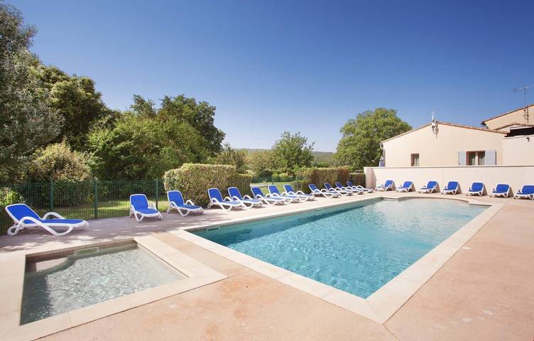 Gîte pour 6 personnes, avec piscine et terrasse, animaux acceptés à Bonnieux - 2