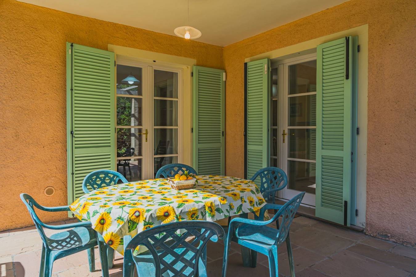 Villa für 8 Personen mit Terrasse in Spiagga di Naregno (Naregno), Capoliveri