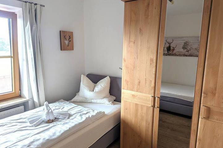 Ferienwohnung für 4 Personen, mit Balkon und Garten sowie Pool in Bruckmühl - 2