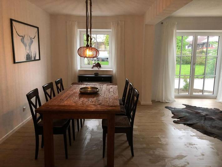 Ferienhaus für 8 Personen, mit Terrasse in Saaldorf-Surheim