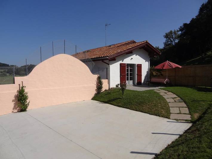 Location de vacances pour 5 personnes, avec jardin en Pyrénées-Atlantiques - 3