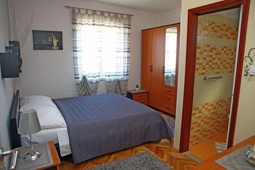Ganze Wohnung, Jeden Tag anreisse möglich!!!!! in Dol (Postira), Postira