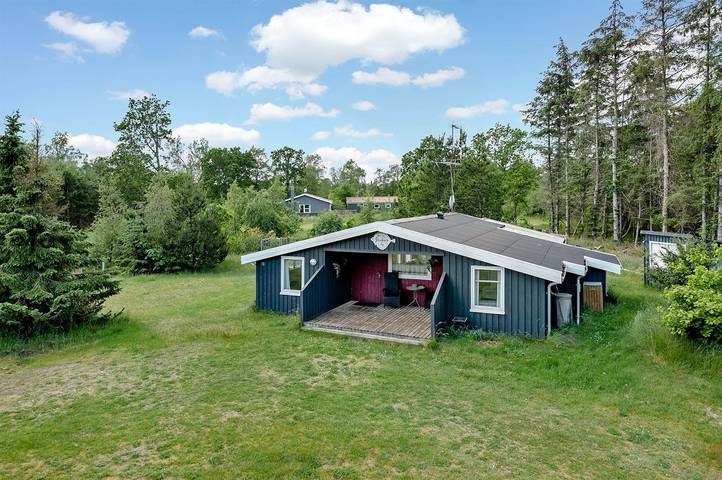 Ferieudlejning for 5 personer, med terrasse i Bratten