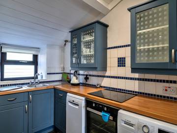 Holiday Rental for 3 People in Sennen, Cornwall, Photo 2