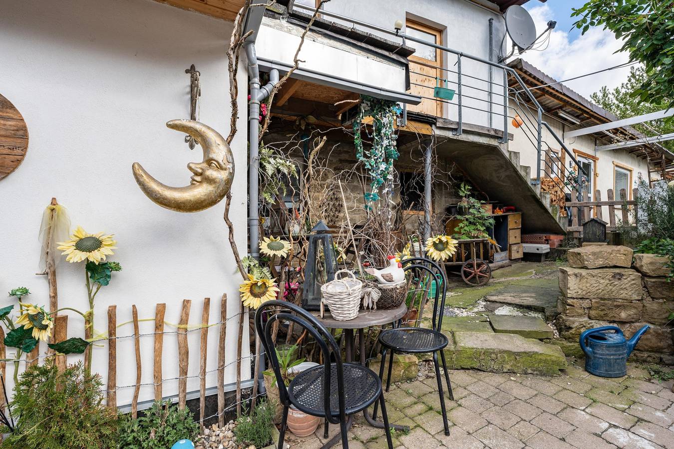 Ganzes Studio, Einzimmerapartment 'Hobbit Lounge' mit Gemeinschaftspool, privater Terrasse und Wlan in Eppingen, Kraichgau