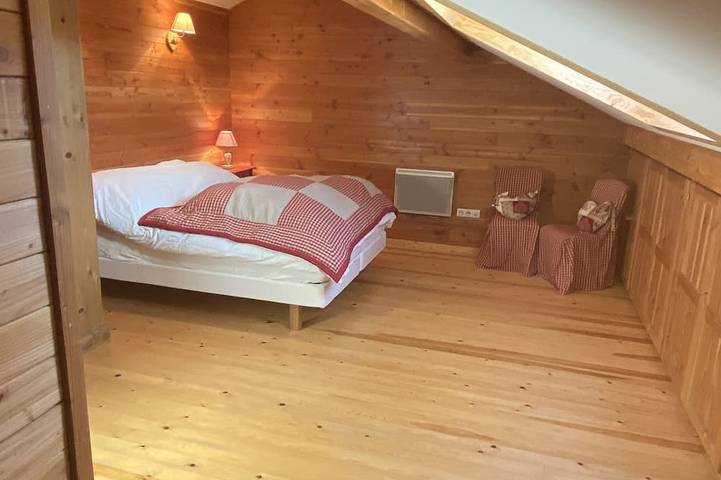 Apartamento entero, Magnífico apartamento tipo chalet con servicios de alta gama, impresionantes vistas. in Font-Romeu-Odeillo-Via, Parque Natural Regional de los Pirineos Catalanes