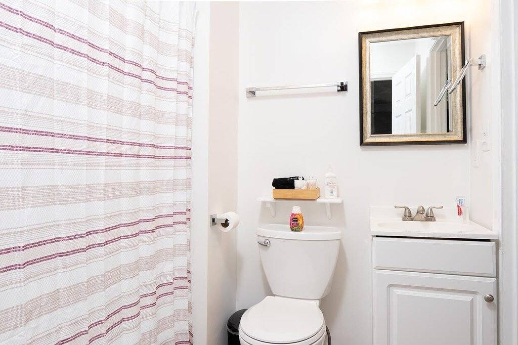 Ganze Wohnung, Modern 2bd in Greensboro, Guilford County