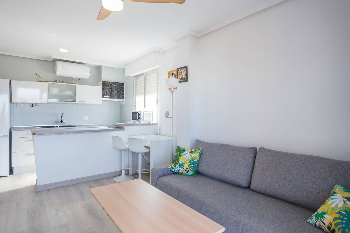 Ganze Wohnung, Apartment 'Mareny A La Albufera' mit Gemeinschaftspool in Sueca, Costa de Valencia
