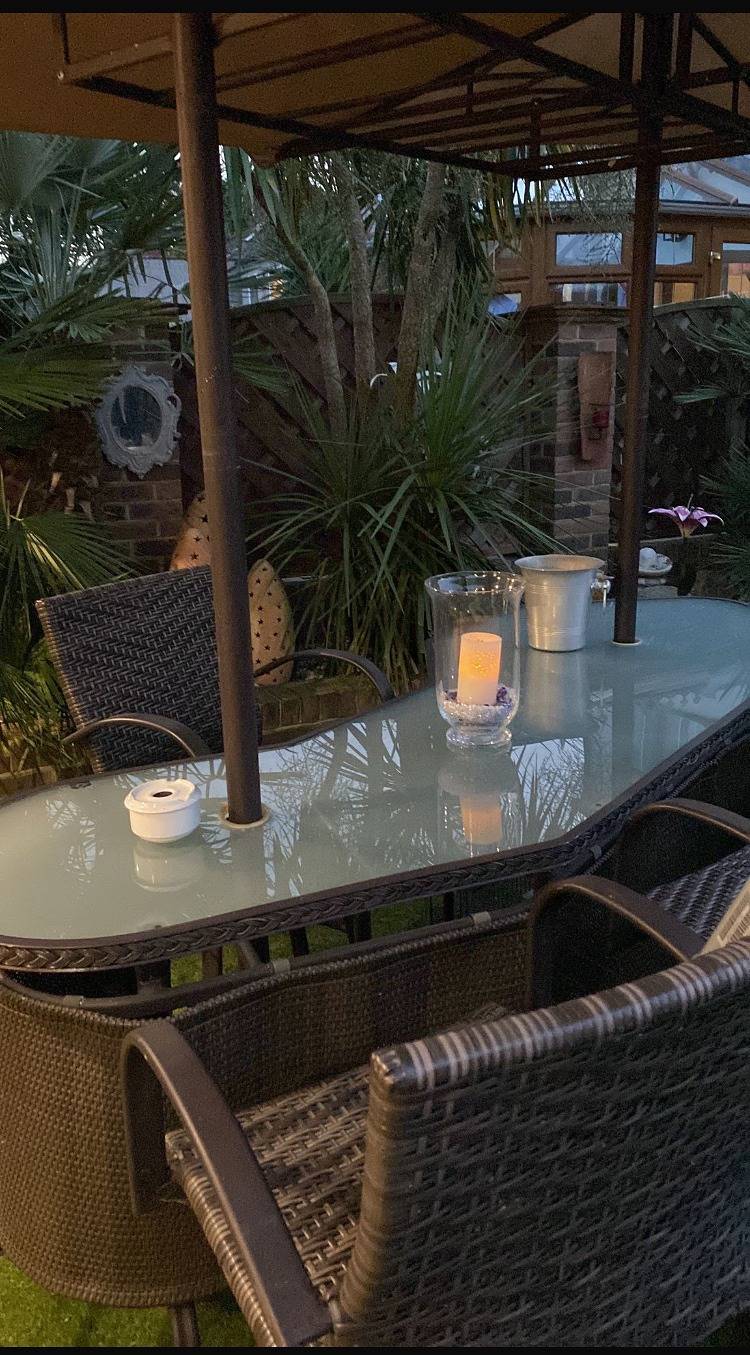 Cabaña de madera para 2 personas con jardín in Bexley, Londres