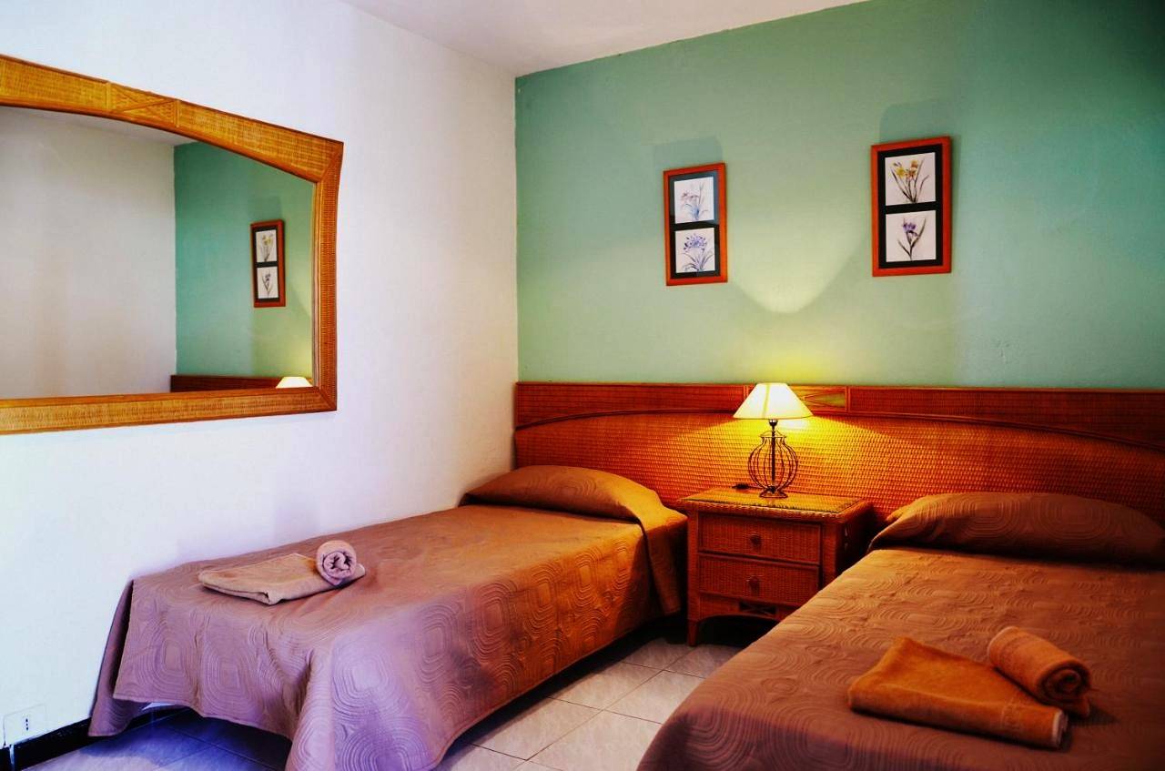 Apartamento entero, Apartamento de vacaciones para 10 personas con terraza in Playa de Maspalomas, San Bartolomé de Tirajana