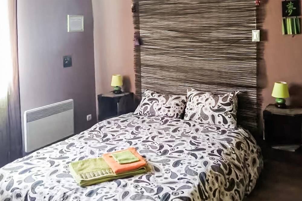 Gorgeous home in Collias in Collias, Nimes region