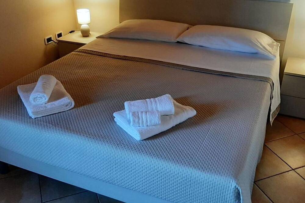 Appartamento intero, Villa Panorama Wohnung in privater Villa in Zambrone, Provincia di Vibo Valentia