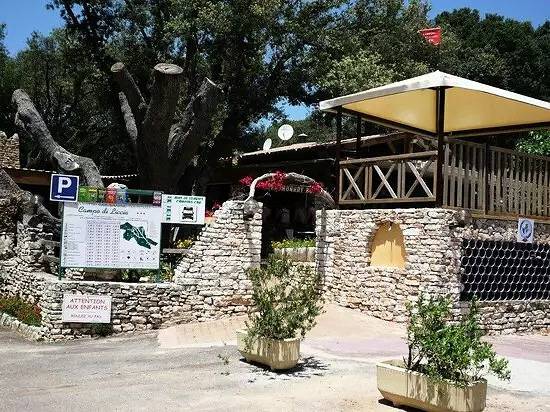 Camping pour 6 personnes, avec terrasse et piscine à Bonifacio - 3