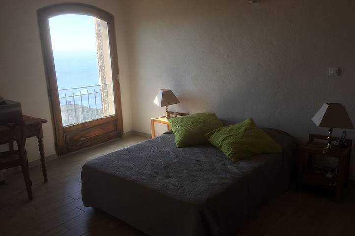 Location de vacances pour 10 personnes, avec terrasse à Centuri - 3