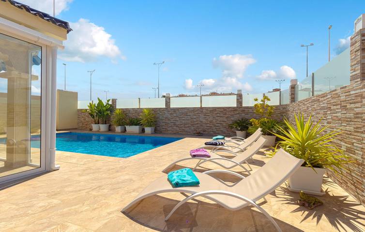Location de vacances pour 8 personnes, avec Terrasse et Piscine dans Costa Orihuela - 2