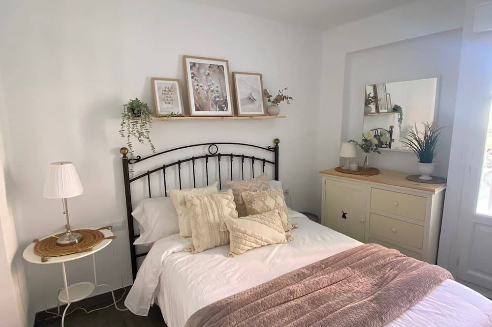 Apartamento entero, Apartment on the Beach Malvarrosa Cabañal, Ca Micaela- Wifi free, easy parking in La Malvarrosa, Valencia