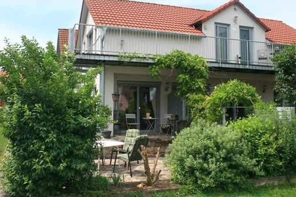Geheel appartement, Kamer met meerdere bedden 2-4 personen met kitchenette - pension Hauser in Europa-Park, Rust