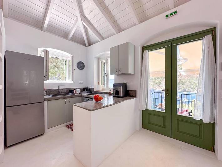 Villa pour 2 personnes, avec vue et terrasse, animaux acceptés à Ithaque - 3