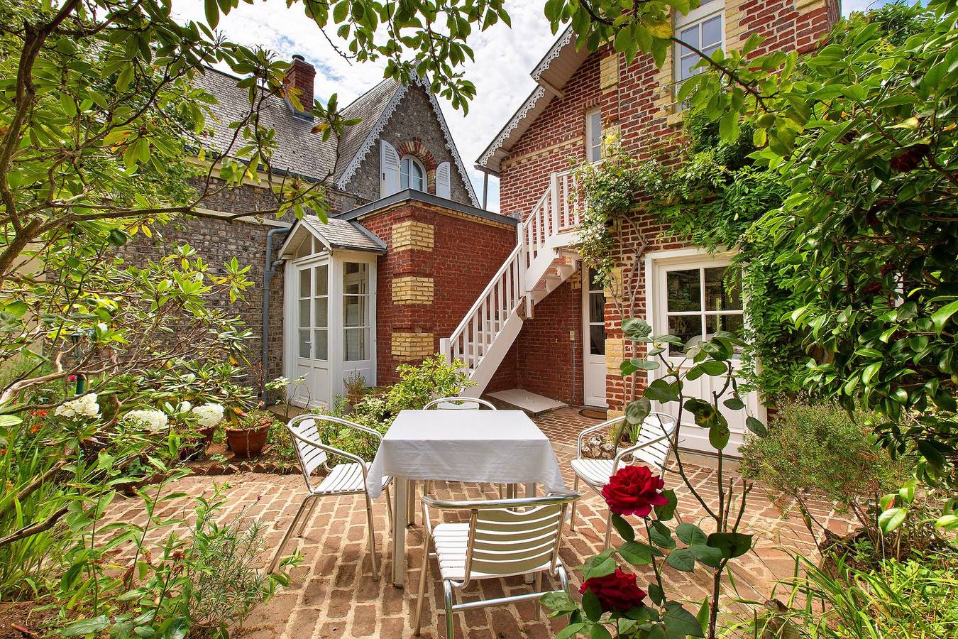 Chambre d’hôtes « Les Soliers - La Tourelle » avec balcon et Wi-Fi in Étretat, Région du Havre