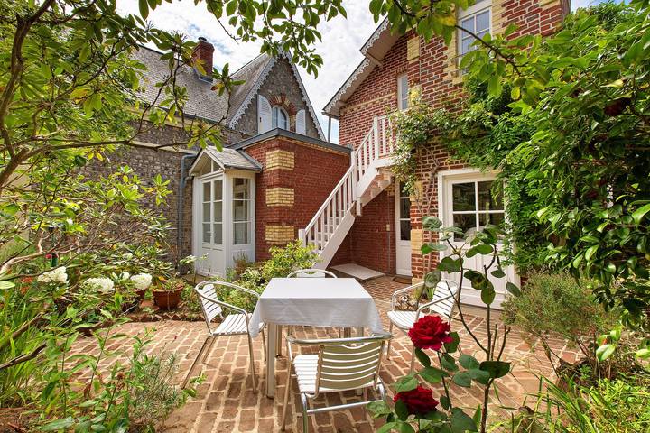 Bed & Breakfast 'Les Soliers - La Tourelle' mit Balkon und Wlan in Étretat, Le Havre und Umgebung