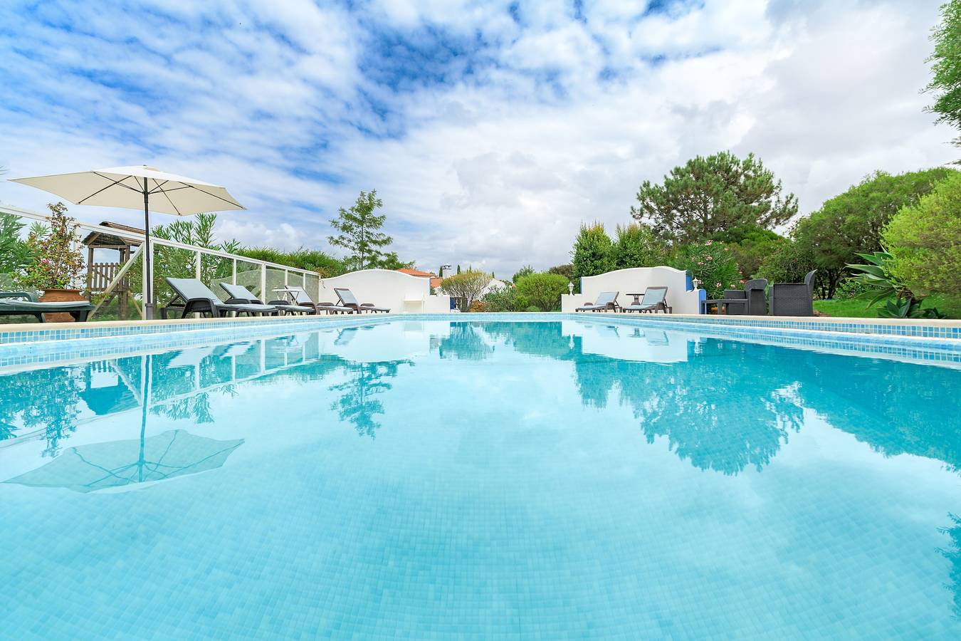 Casa de férias 'Canto Do Sol - Selão Da Eira' com Vista Mar, Piscina Partilhada e Wi-Fi in São Teotónio, Costa Alentejana