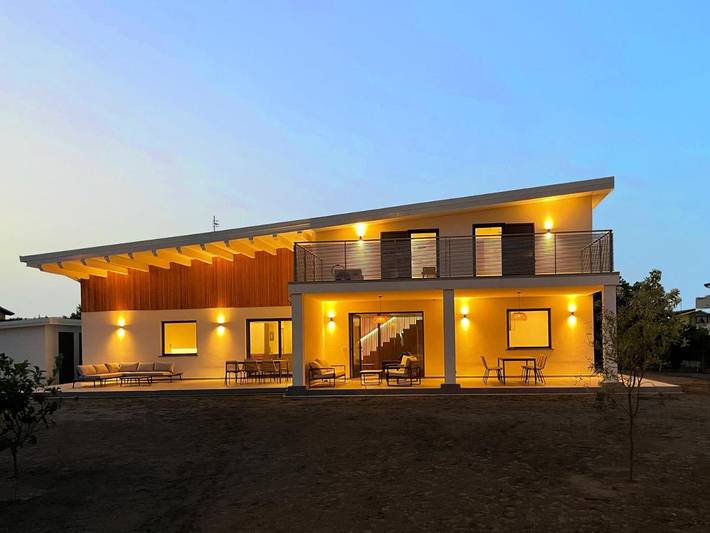Location de vacances pour 6 personnes, avec Balcon et Terrasse ainsi que Jardin et Vue dans Marina di Davoli