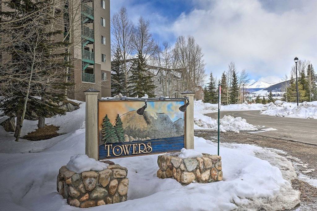 Ganze Wohnung, Modern Condo. Hot tub. Amazing Lake views. Mural. in Frisco, Arapaho and Roosevelt National Forests