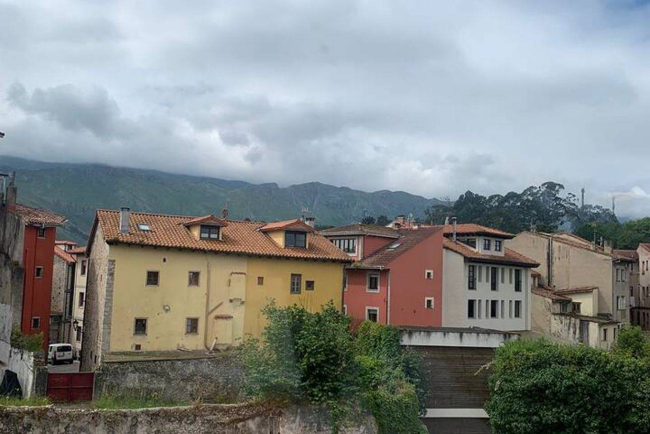 Entire apartment, 15A06 Central apartment in Llanes in Llanes, Costa Verde (Spain)