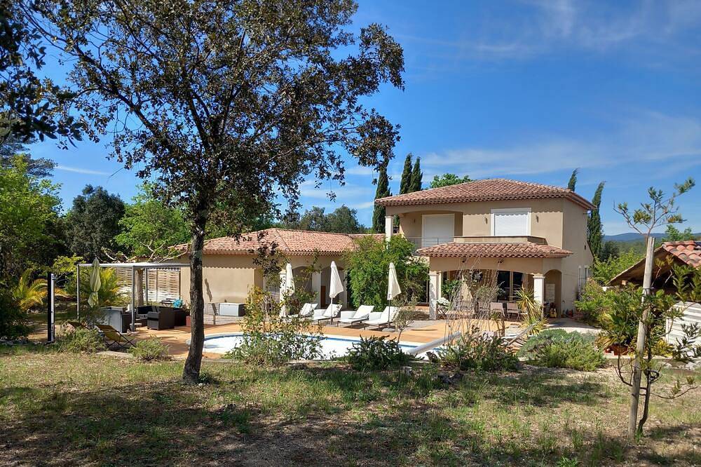 Maison-Gîte et chambre d’hôtes in Les Arcs (Var), Région de Draguignan