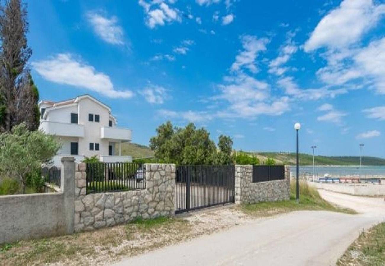 Ganzes Studio, Apartments Blue Skies in Ljubac, Zadar