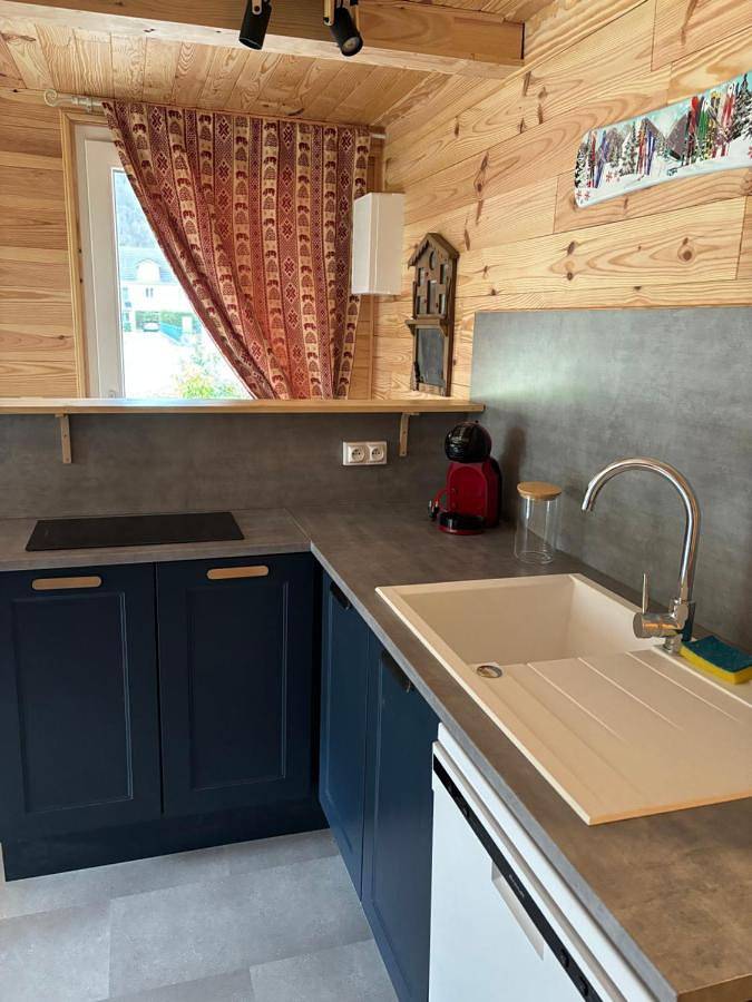 Gîte pour 6 personnes, avec vue ainsi que jardin et terrasse à Saint-Mamet - 2