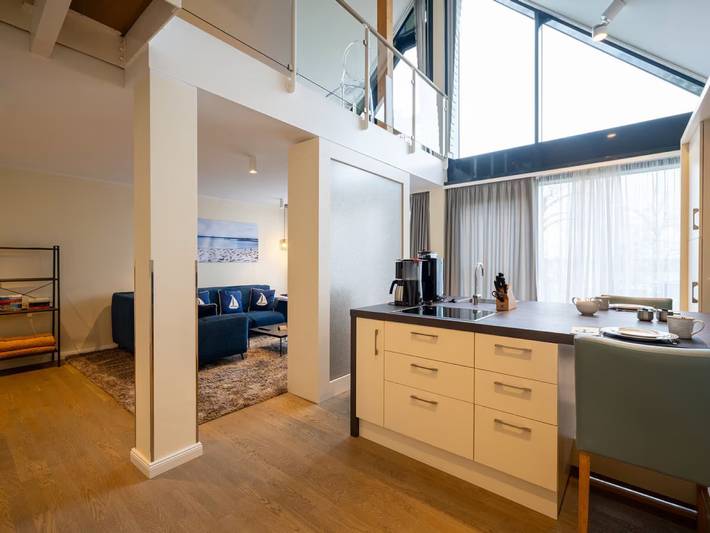 Ferienwohnung für 2 Personen, mit Balkon und Sauna sowie Seeblick an der Müritz