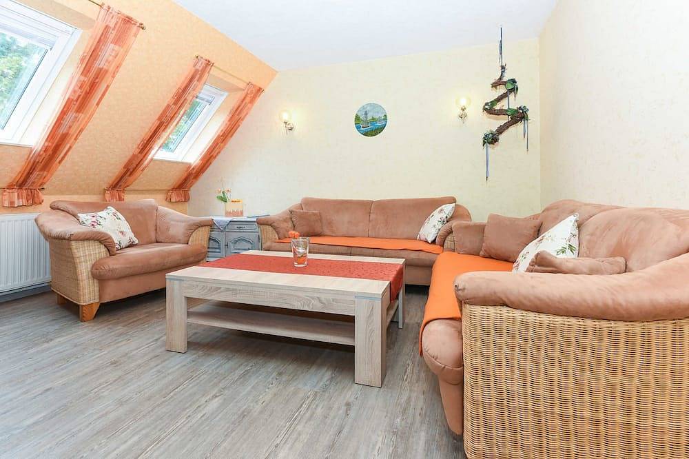 Ganze Wohnung, Ferienwohnung Tanne - Ferienhaus Elfriede Coordes in Moorweg in Moorweg, Nordseeküste