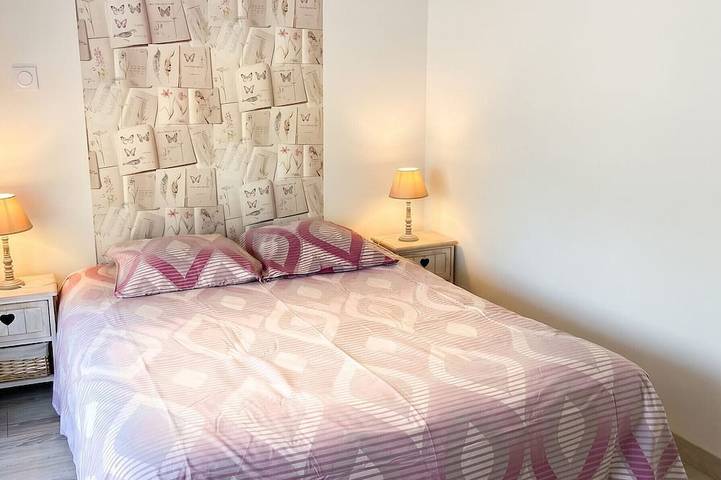 Location de vacances pour 4 personnes, avec Terrasse et Jardin à La Bouillie - 2