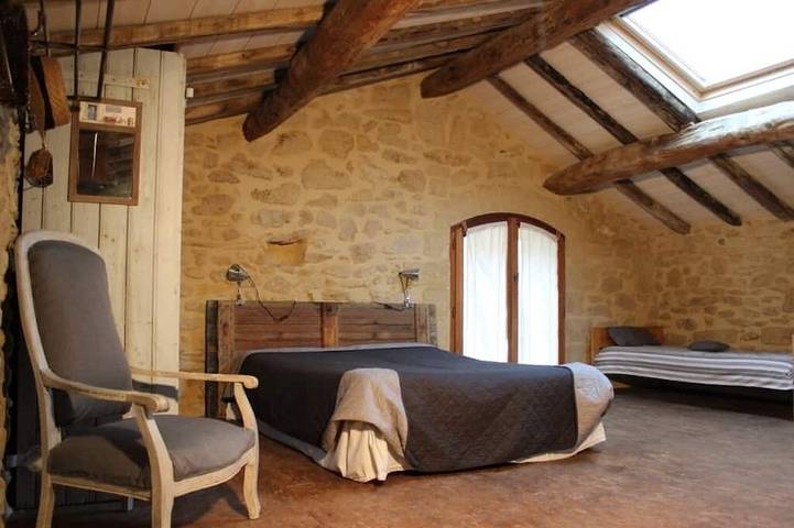 Gîte pour 6 personnes, avec terrasse à Vers-Pont-du-Gard - 2
