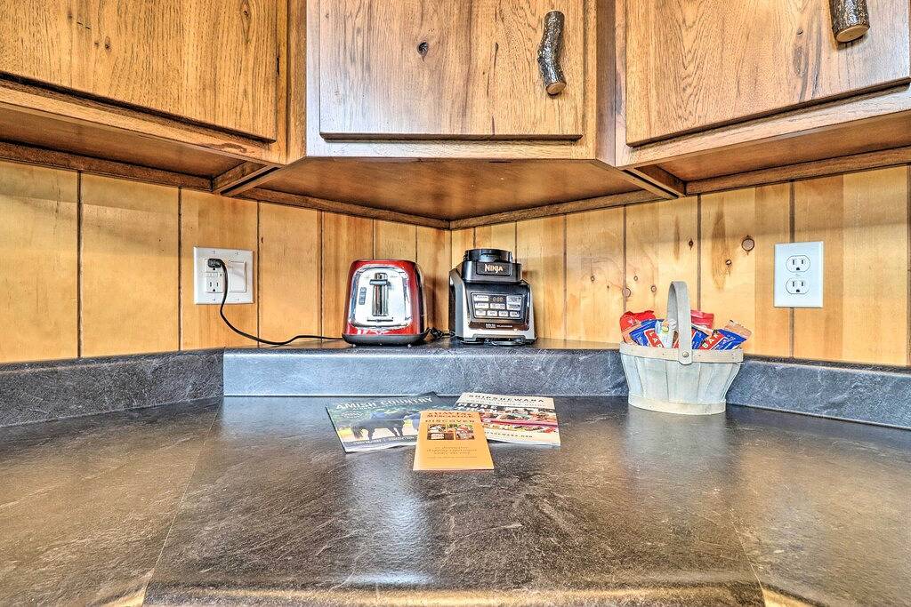 Cozy ‘Haven of Rest’ Home w/ Amish Country Views! in LaGrange County