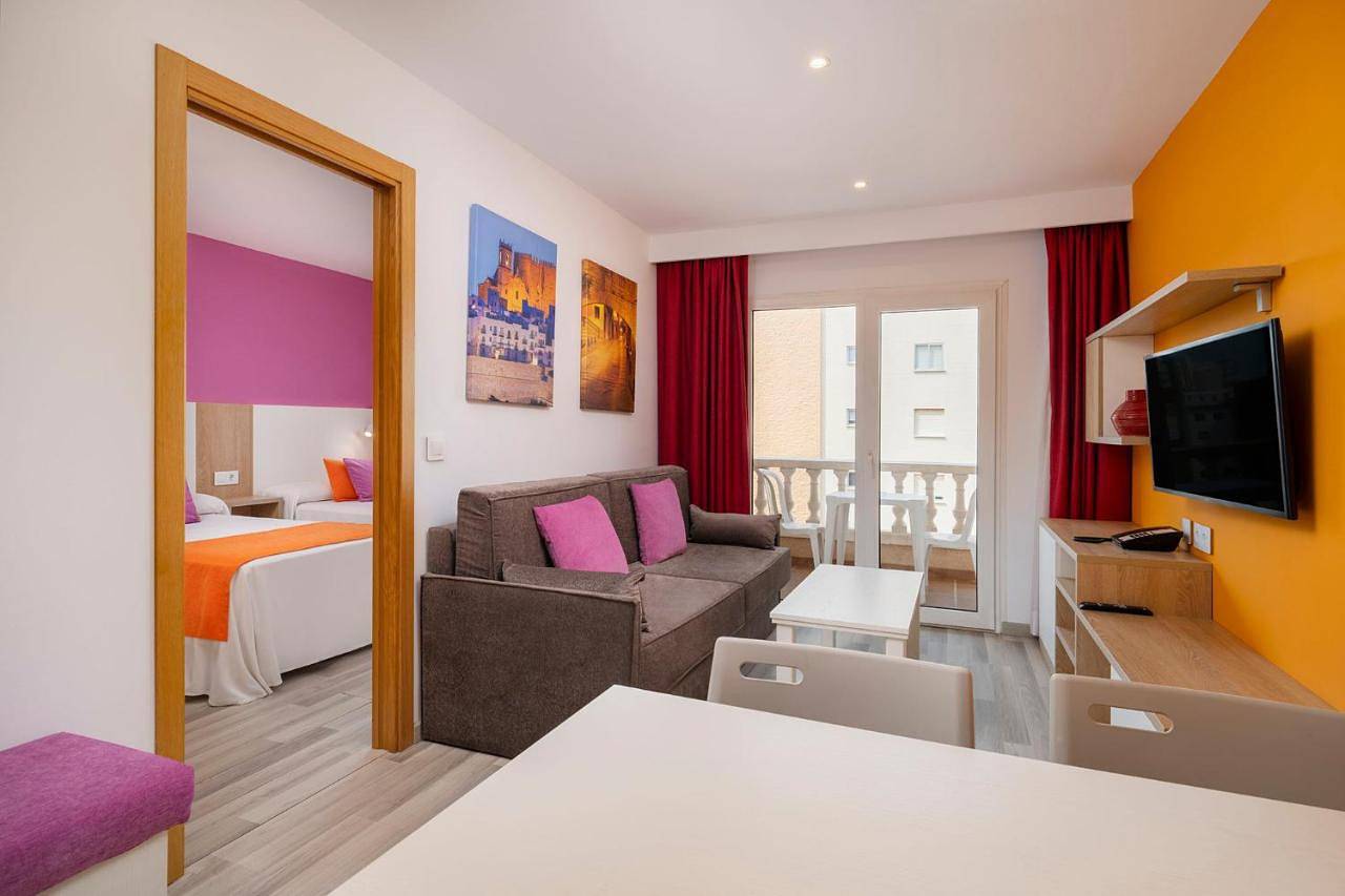 Aparthotel Acuasol in Peñíscola, Costa del Azahar