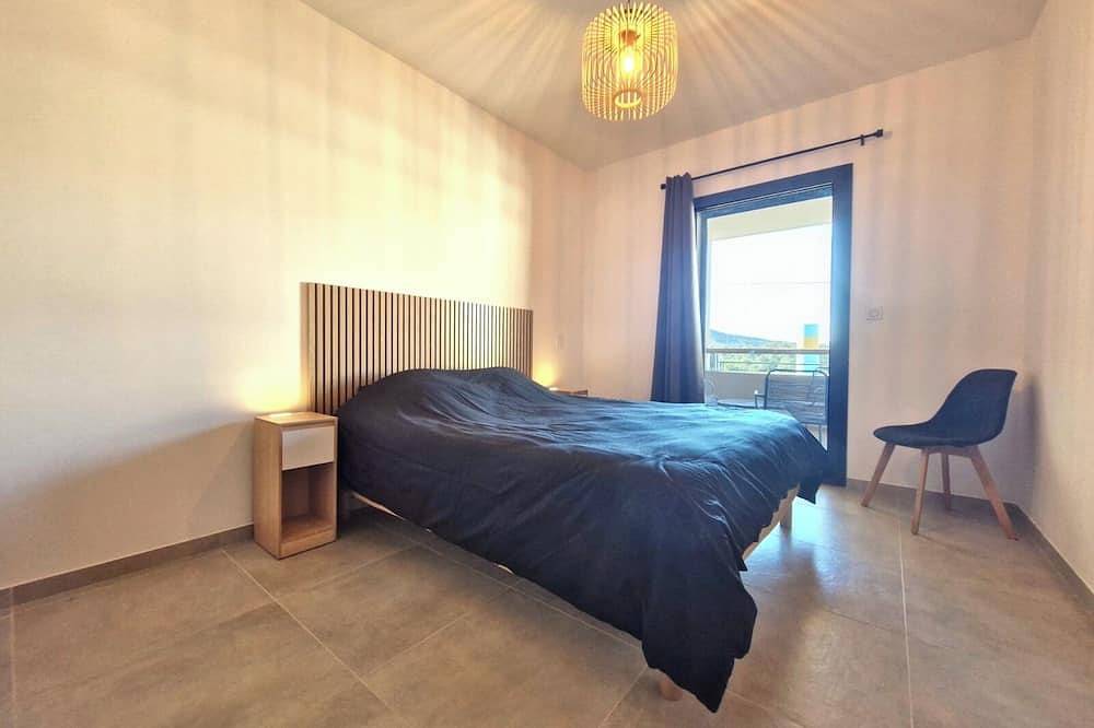 Entire apartment, T2 apartment close to all amenities 5 min from pinarello beach in Sainte-Lucie de Porto-Vecchio, Zonza