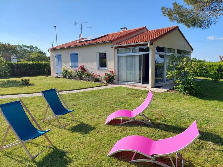Location de vacances pour 6 personnes, avec jardin à Chaillevette - 2