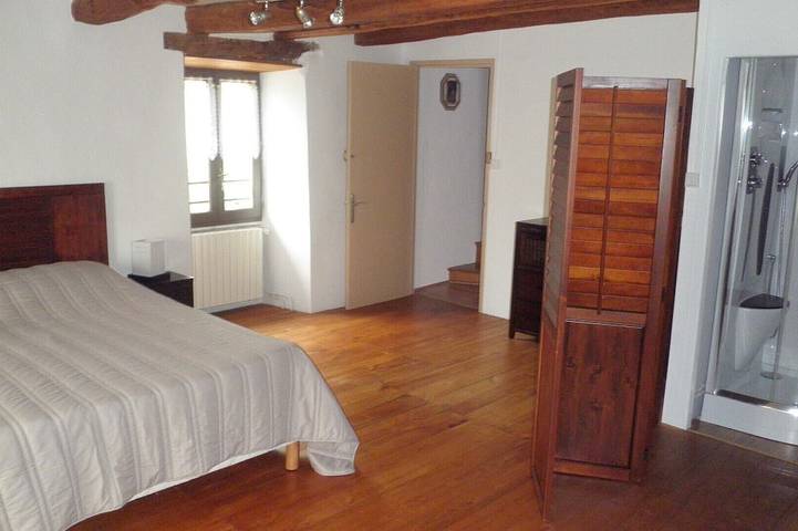 Location de vacances pour 8 personnes, avec jardin et terrasse, animaux acceptés à Collonges-la-Rouge - 2