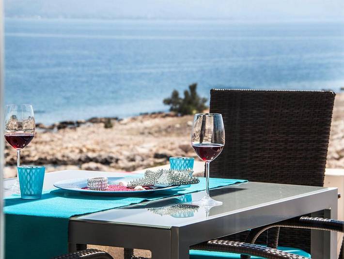 Ferienhaus für 4 Personen, mit Pool und Garten sowie Ausblick in Razanac