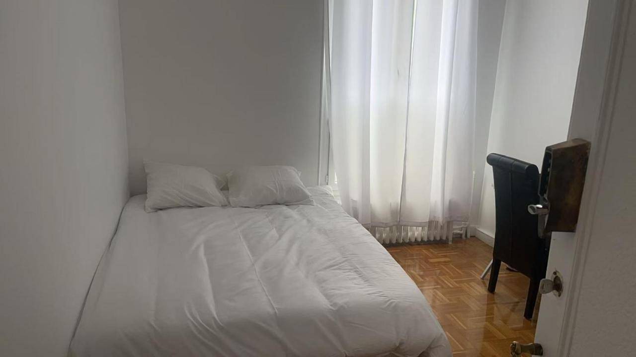 Votre Maison Lointaine in Pantin, Seine-Saint-Denis