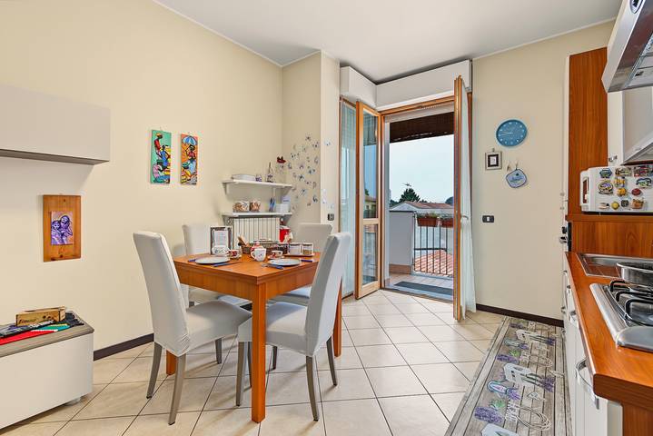Apartamento entero, Apartamento 'Casalba Crossroads Milan Como Monza' con terraza, Wi-Fi y aire acondicionado in Bovisio Masciago, Brianza